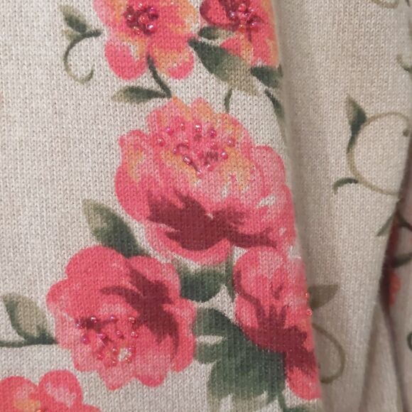 Grandmacore Floral Sweater with Tiny Sparkly Beading Tan and Pink M - Picture 3 of 9